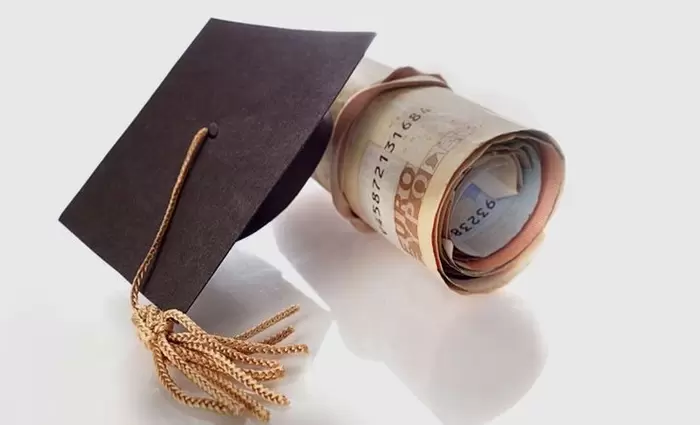 ΙΚΥ: Υποτροφίες σε Κύπριους για σπουδές στη Γαλλία