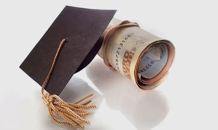 ΙΚΥ: Υποτροφίες σε Κύπριους για σπουδές στη Γαλλία