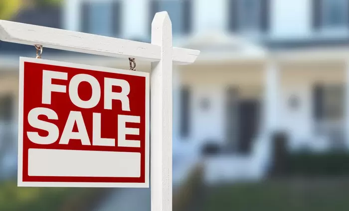 Στο σφυρί Mall, βιομηχανικά κτήρια και άλλα ακίνητα