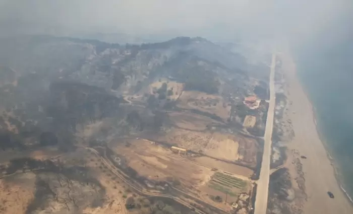 «Vatera Pass» ζητά ο δήμαρχος Δυτικής Λέσβου λόγω πυρκαγιών