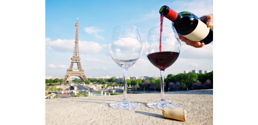 Σε βαθιά κρίση το γαλλικό κρασί: Γιατί παραπαίει η άλλοτε ισχυρή βιομηχανία