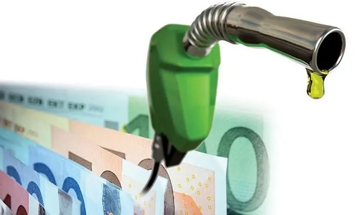«Ασανσέρ» οι τιμές των καυσίμων