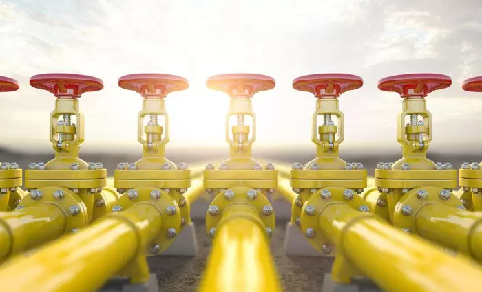 Fitch: Η Ευρώπη παραμένει εξαρτημένη από το ρωσικό φυσικό αέριο