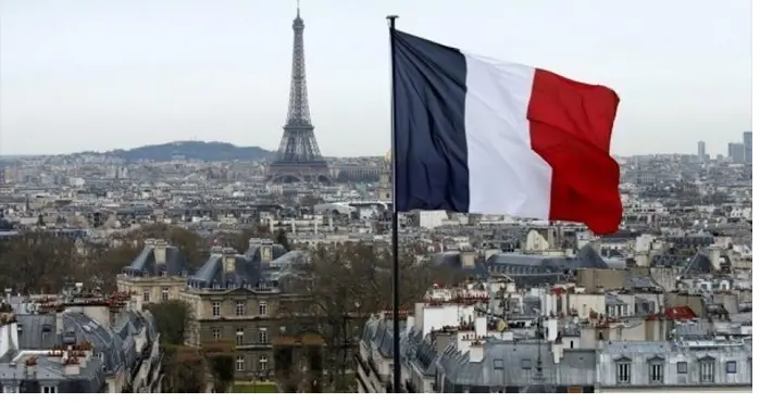 Γαλλία: Παγώνει η μεταρρύθμιση του συνταξιοδοτικού