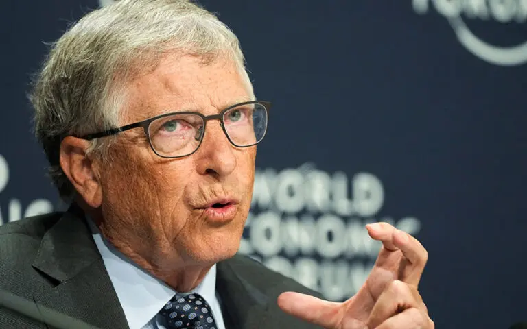 Μπιλ Γκέιτς: Η μεγάλη επένδυση στα αέρια που παράγουν οι αγελάδες