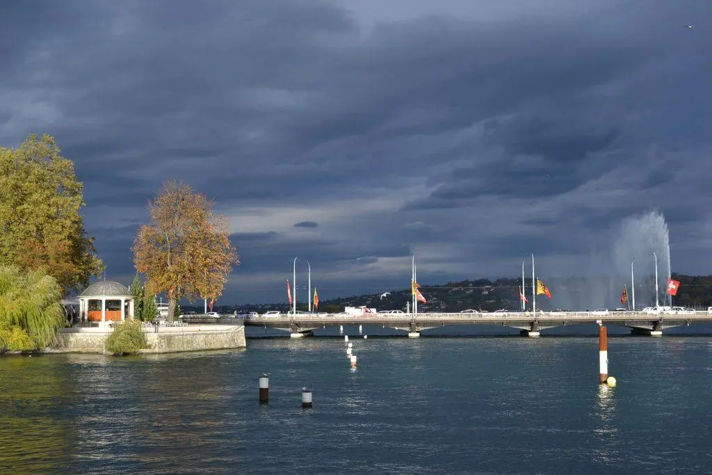 Ελβετία: Γιατί θέλει να βάλει όριο στην αύξηση του πληθυσμού της;