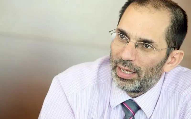 Γεν. Ελεγκτής: Ο Υπ.Οικονομικών λέει ψέματα για τις δωρεάν μετοχές