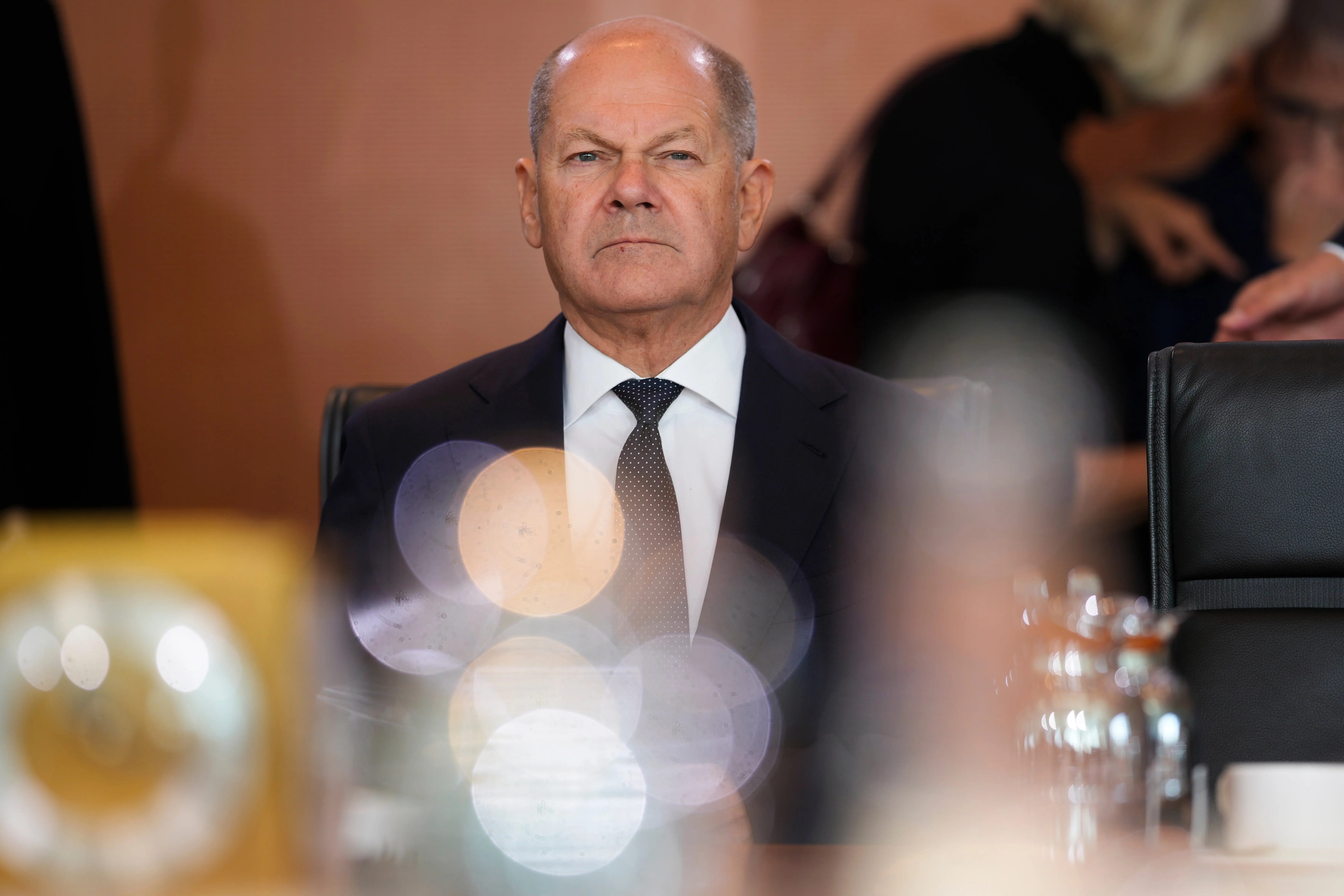 Η Γερμανία δεν έχει… χαρτί για ψηφοδέλτια για να πάει σε πρόωρες εκλογές