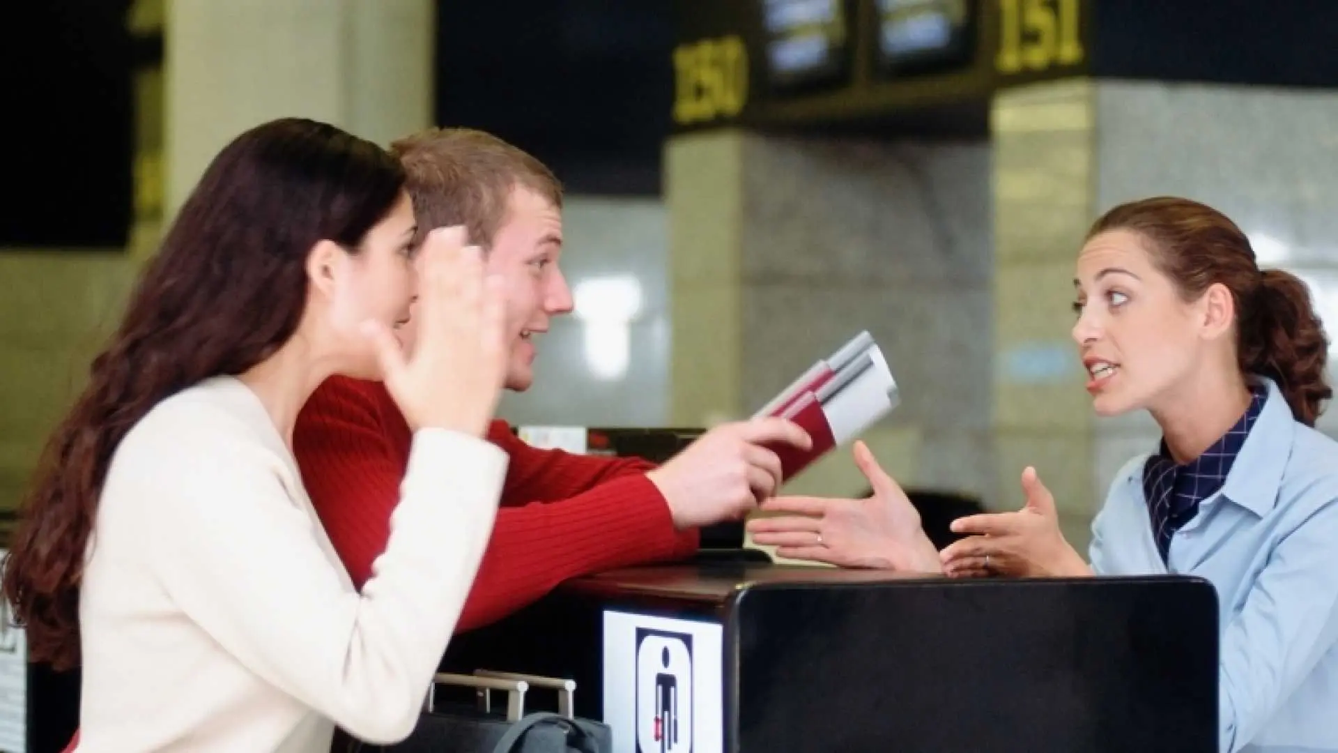 Δρουσιώτης: «Καταναλωτές αντιδράστε - Σας στερούν δικαιώματά σας»