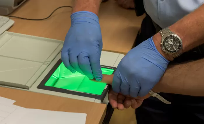 Ιταλία: Οι δημόσιοι υπάλληλοι θα δίνουν δακτυλικά αποτυπώματα κάθε μέρα