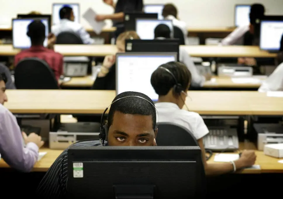 Βρετανία: Πρόβλημα με την κάλυψη κενών θέσεων εργασίας μετά το Brexit