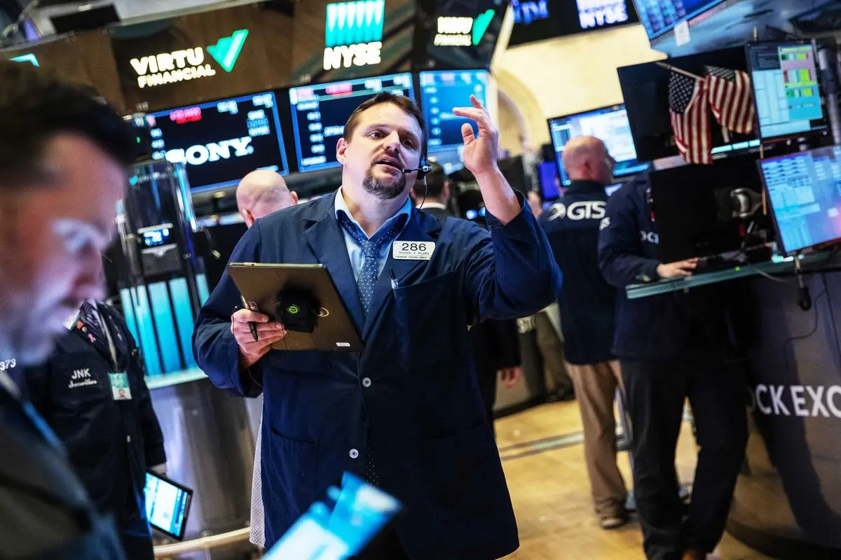 Άνοδος και ρεκόρ για τον Dow Jones