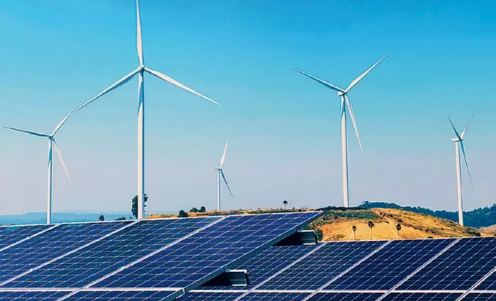 Εγκρίθηκε ο προϋπολογισμός για ΑΠΕ -Ζητούν αύξηση χορηγιών οι βουλευτές