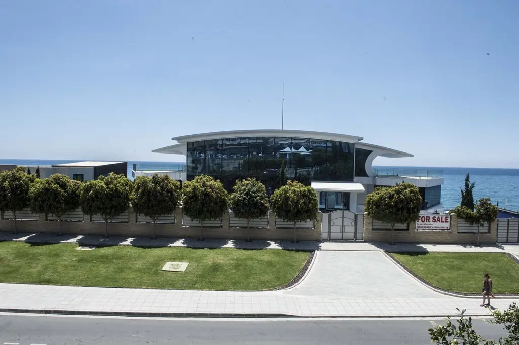 H επενδυτική εταιρεία που έκανε deal για το ακριβότερο ακίνητο της Κύπρου
