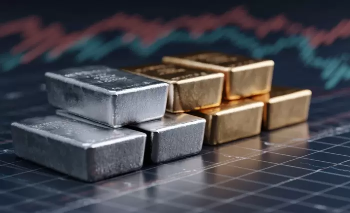 Από την κορυφή… στο sell off το ασήμι μετά την αναστολή δασμών Τραμπ σε κρίσιμα ορυκτά