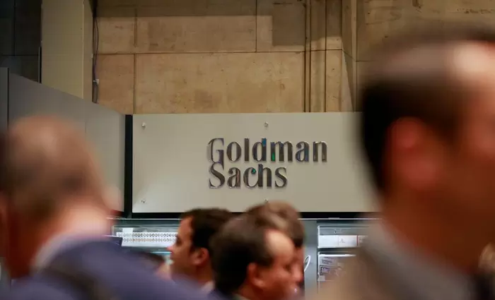 Η Goldman Sachs δελεάζει τα κορυφαία στελέχη της με μπόνους