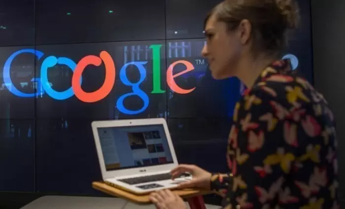 Νέα προβλήματα για την Google: Τι ερευνούν οι αγγλικές αρχές