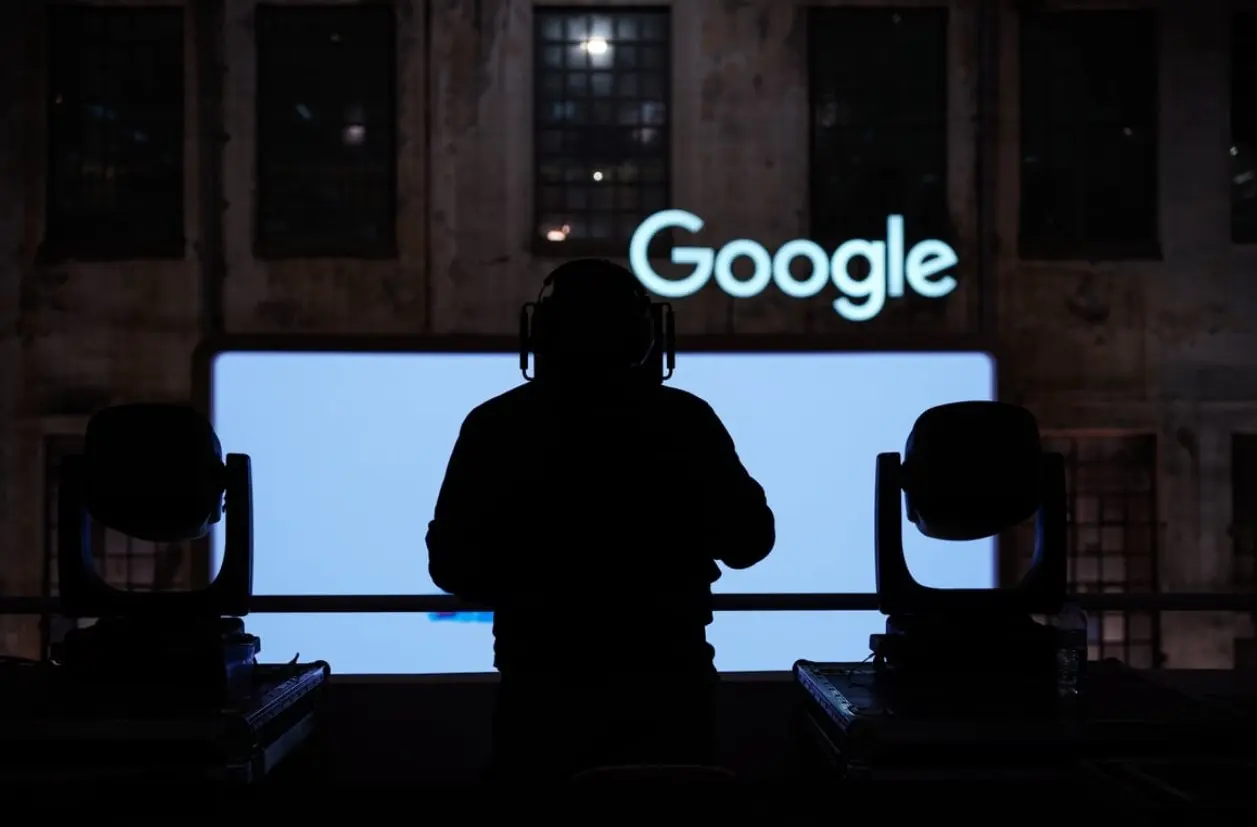 H Google προτείνει μέτρα στην Κομισιόν για να γλιτώσει το πρόστιμο-μαμούθ των 2,95 δισ.