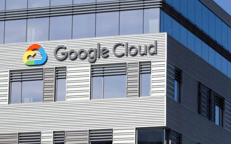 Google: Συνεργασία με την BlackRock για επένδυση στην πράσινη ενέργεια