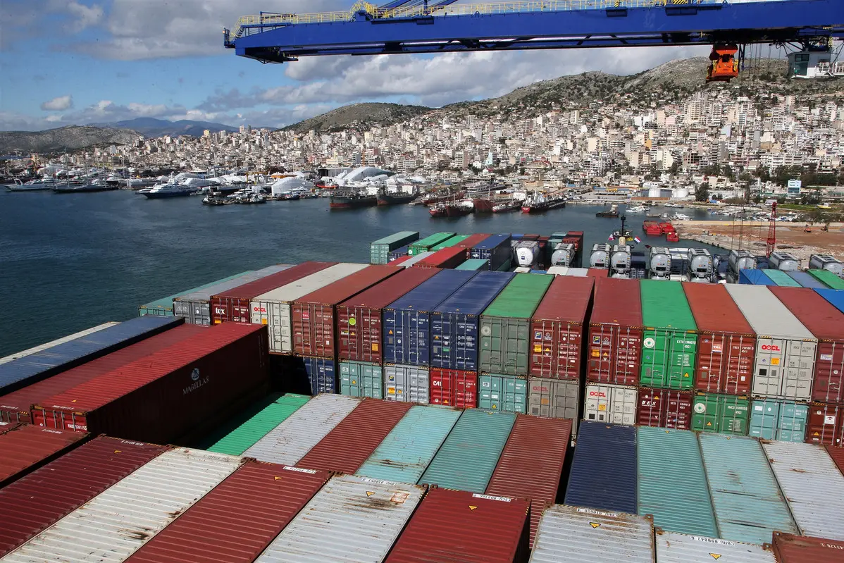 Επένδυση €600 εκ. από την COSCO στο Λιμάνι Πειραιά