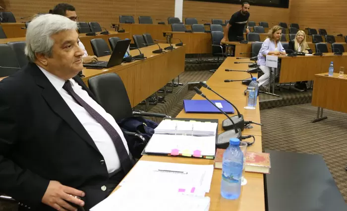 Άφησαν έξω από την συζήτηση για τις εγγυήσεις τον Έφορο Κρατικών Ενισχύσεων