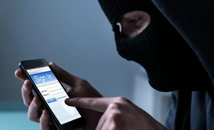 Πώς να θωρακίσετε το κινητό σας από τους χάκερς