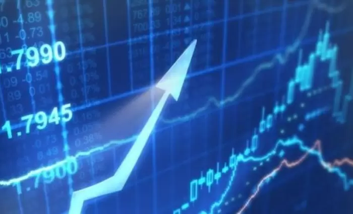 Άνοδο παρουσιάζει την Παρασκευή το ΧΑΚ 