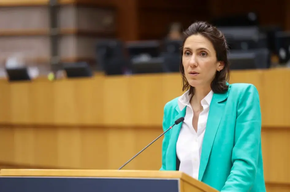 ΕΕ: «Μην έχετε δεδομένη την ψήφο μας στη φον ντερ Λάιεν», λέει το Renew