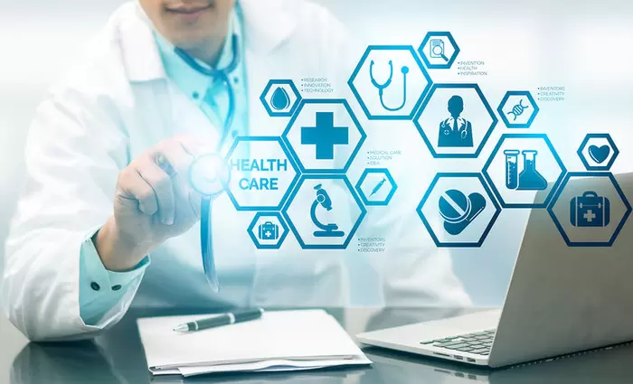 EY: Tο μέλλον του κλάδου της υγείας βρίσκεται στην τεχνολογία