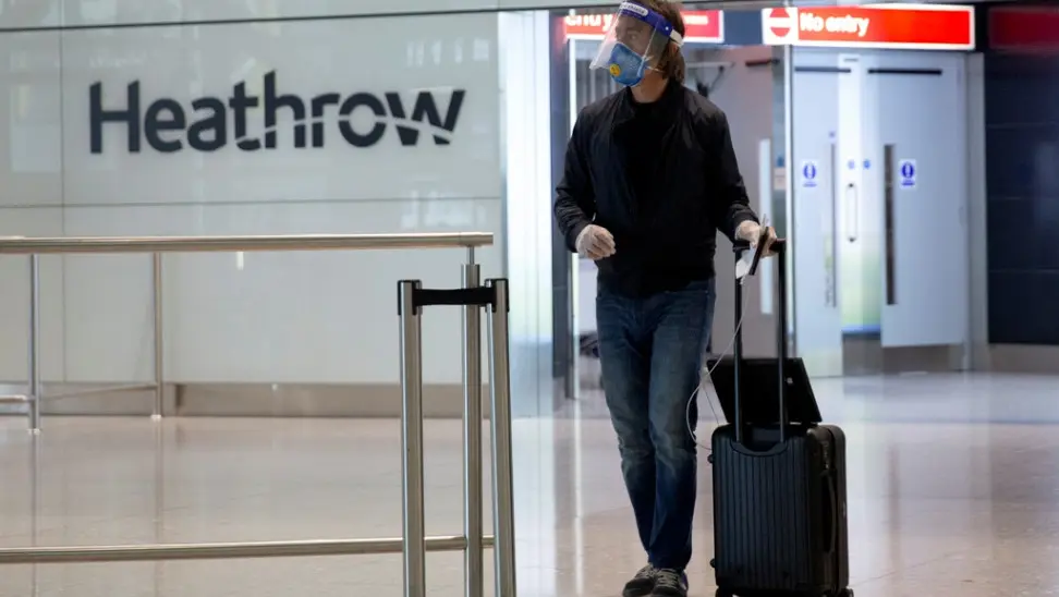 Ην. Βασίλειο: «Καθαροί» οι ταξιδιώτες από «πορτοκαλί» χώρες