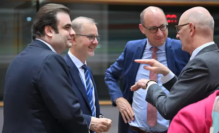 Bloomberg: Τεστ υψηλού συμβολισμού για την Ελλάδα η μάχη Πιερρακάκη για την προεδρία του Eurogroup