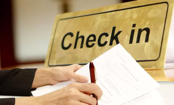 ΔΕΟΚ: Απαράδεκτες συνθήκες στην ξενοδοχειακή βιομηχανία 