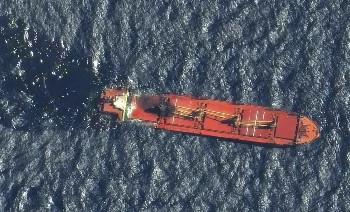 Χούθι: Νέο χτύπημα στην Ερυθρά Θάλασσα – Εκτόξευσαν 3 πυραύλους