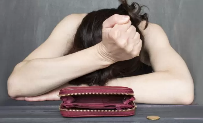 Η οικονομική κατάσταση φέρνει ρητορική μίσους ανάμεσα στους νέους