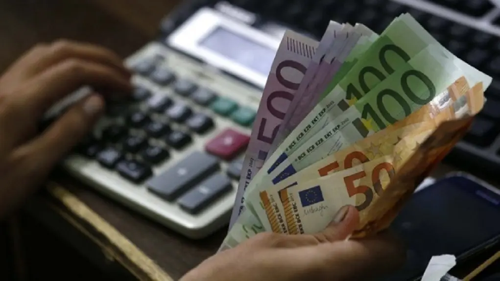 Ιδιωτικό χρέος: Ο… ελέφαντας στο δωμάτιο για Ισπανία, Ιρλανδία, Ιταλία και Ελλάδα
