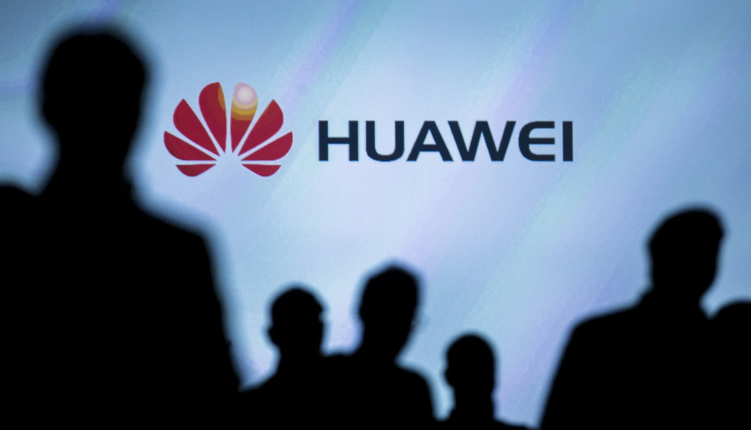 Η Microsoft στέλνει λογισμικό στην Huawei παρά την μαύρη λίστα
