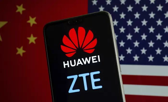 Οι ΗΠΑ απαγορεύουν την πώληση smartphone της Huawei και της ZTE