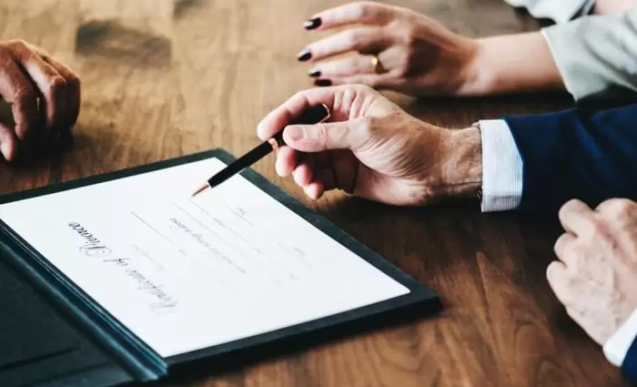 Συλλογική Σύμβαση υπέγραψαν ΣΚΕ- ΕΚΕ για τους όρους απασχόλησης προσωπικού