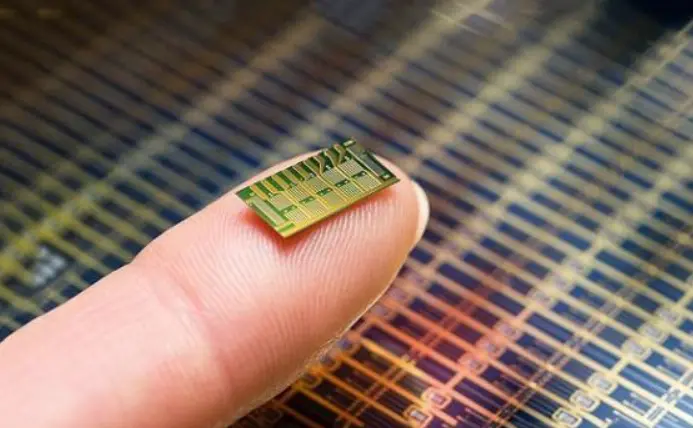 Κίνα: Επιστήμονες αναπτύσσουν επαναστατικό υλικό για τους ημιαγωγούς