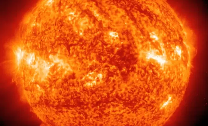 Νέα τρομερή έκρηξη στον Ήλιο από μια νεογέννητη κηλίδα 15 φορές μεγαλύτερη από τη Γη (βίντεο)