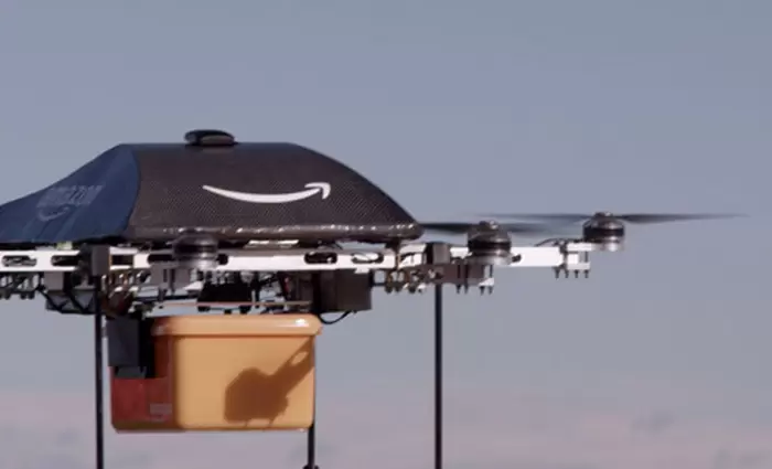 Γίνεται συντρίμμια το όνειρο του Μπέζος για delivery με drones