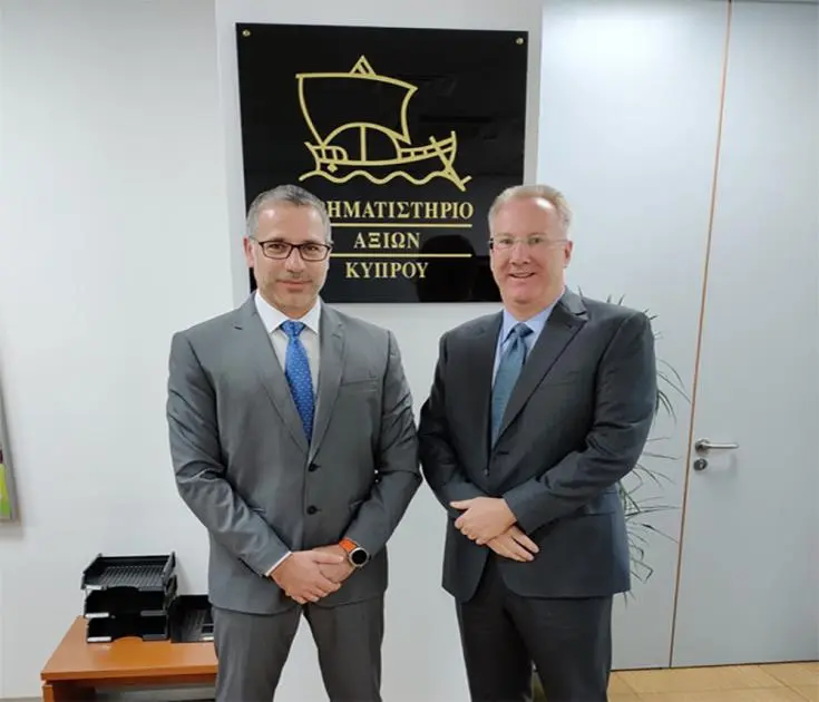 ΧΑΚ και Ελβετικό Χρηματιστήριο μελετούν προοπτικές συνεργασίας