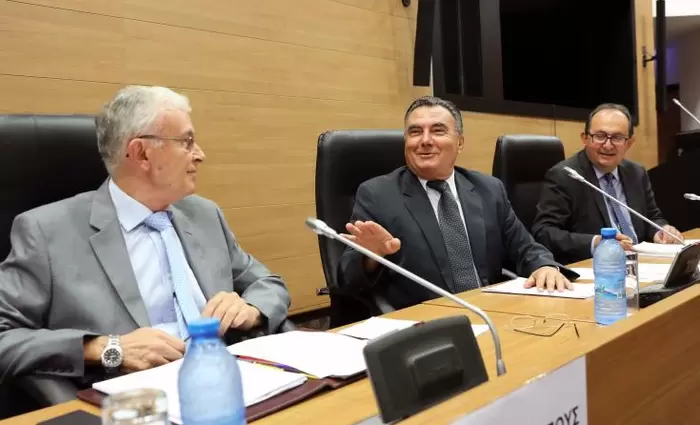 3 ακροάσεις σήμερα για τον Συνεργατισμό