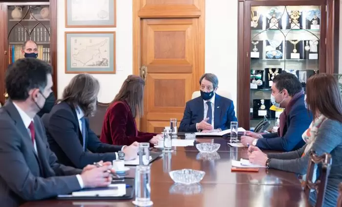 Ανησυχία Προέδρου για καθυστερήσεις στα έργα Φυσικού Αερίου