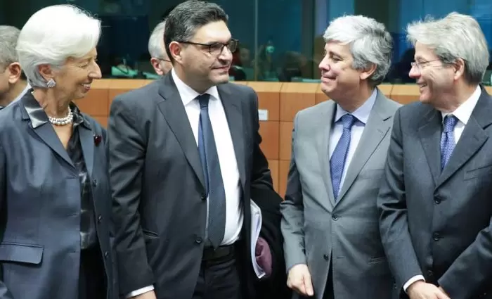 Στις Βρυξέλλες για το Eurogroup ο ΥΠΟΙΚ