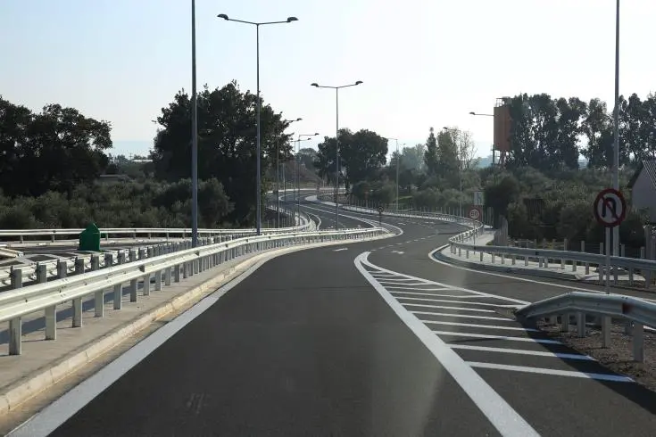 Οδικά έργα στον αυτοκινητόδρομο από Παραλίμνι προς Αεροδρόμιο Λάρνακας