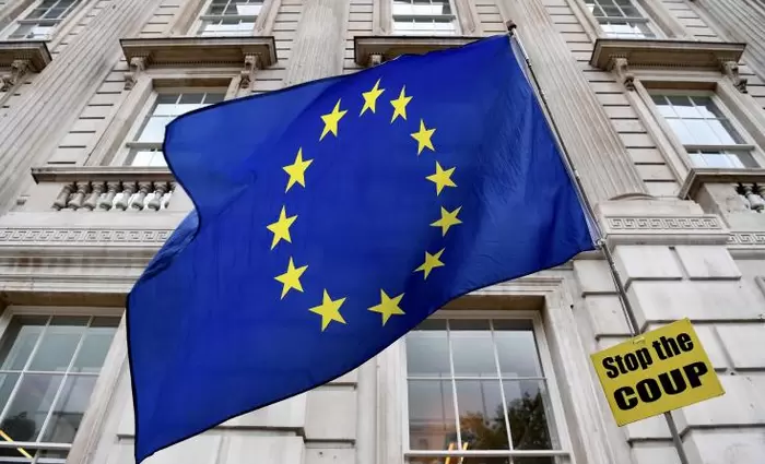 Περίπου 4.500 Κύπριοι ζήτησαν άδεια διαμονής στην Βρετανία ενόψει Brexit