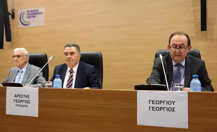 Κουρουνάς: Οι εποπτικές Αρχές προέκριναν την Altamira για μείωση ΜΕΧ