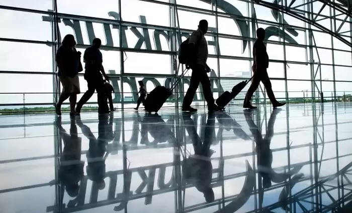 Moody's: Ευάλωτη η Κύπρος σε παρατεταμένη μείωση των τουριστικών αφίξεων