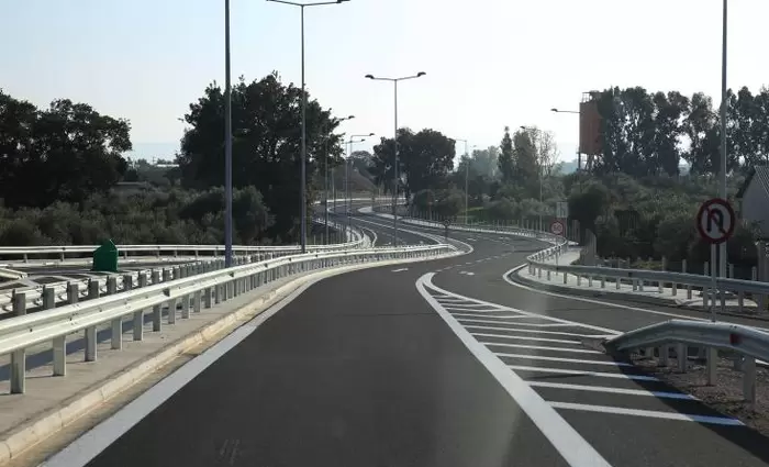 Οδικά έργα στον αυτοκινητόδρομο από Παραλίμνι προς Αεροδρόμιο Λάρνακας